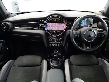 Used MINI Hatch 2023 for sale - 79313351: Photo