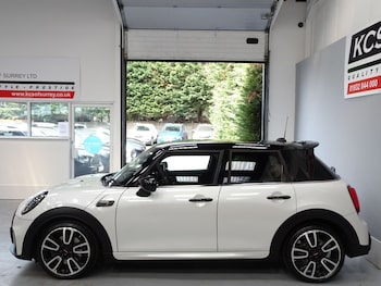 Used MINI Hatch 2023 for sale - 79313351: Photo