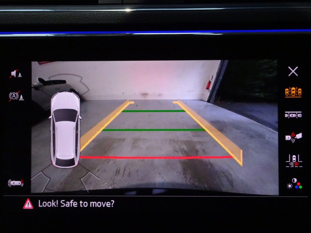 Used Skoda Superb 2018 for sale - 76686482: Photo 10
