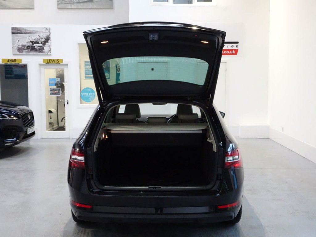 Used Skoda Superb 2018 for sale - 76686482: Photo 16