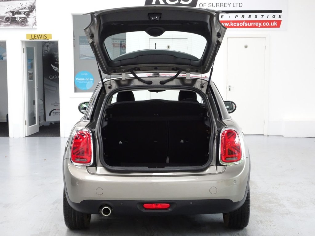 Used MINI Hatch 2019 for sale - 76509460: Photo 13