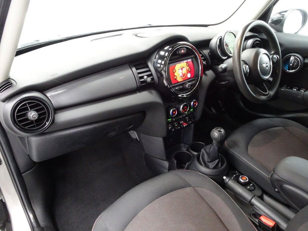 Used MINI Hatch 2019 for sale - 76509460: Photo 24