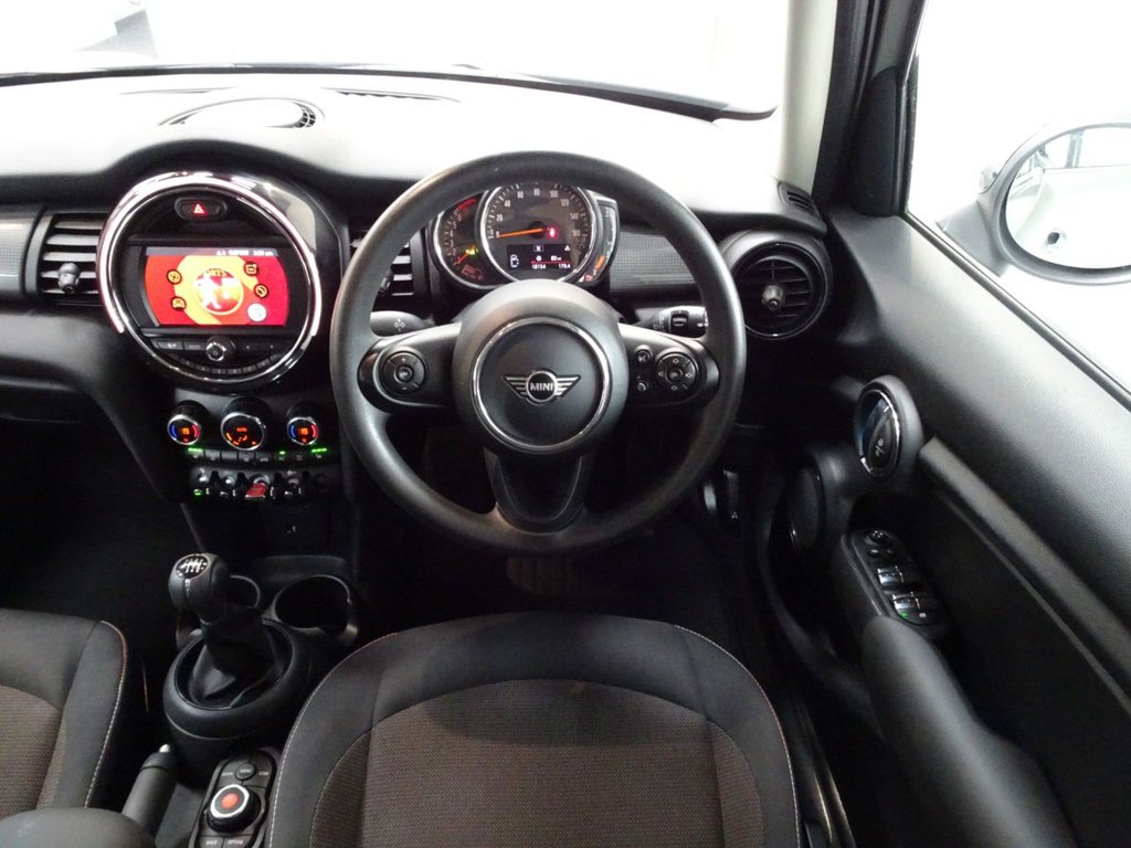 Used MINI Hatch 2019 for sale - 76509460: Photo 4