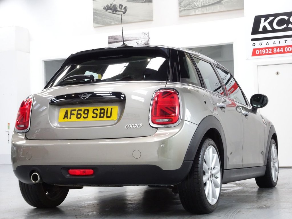 Used MINI Hatch 2019 for sale - 76509460: Photo 8