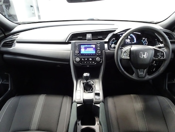 Used Honda Civic 2019 for sale - 79422637: Photo