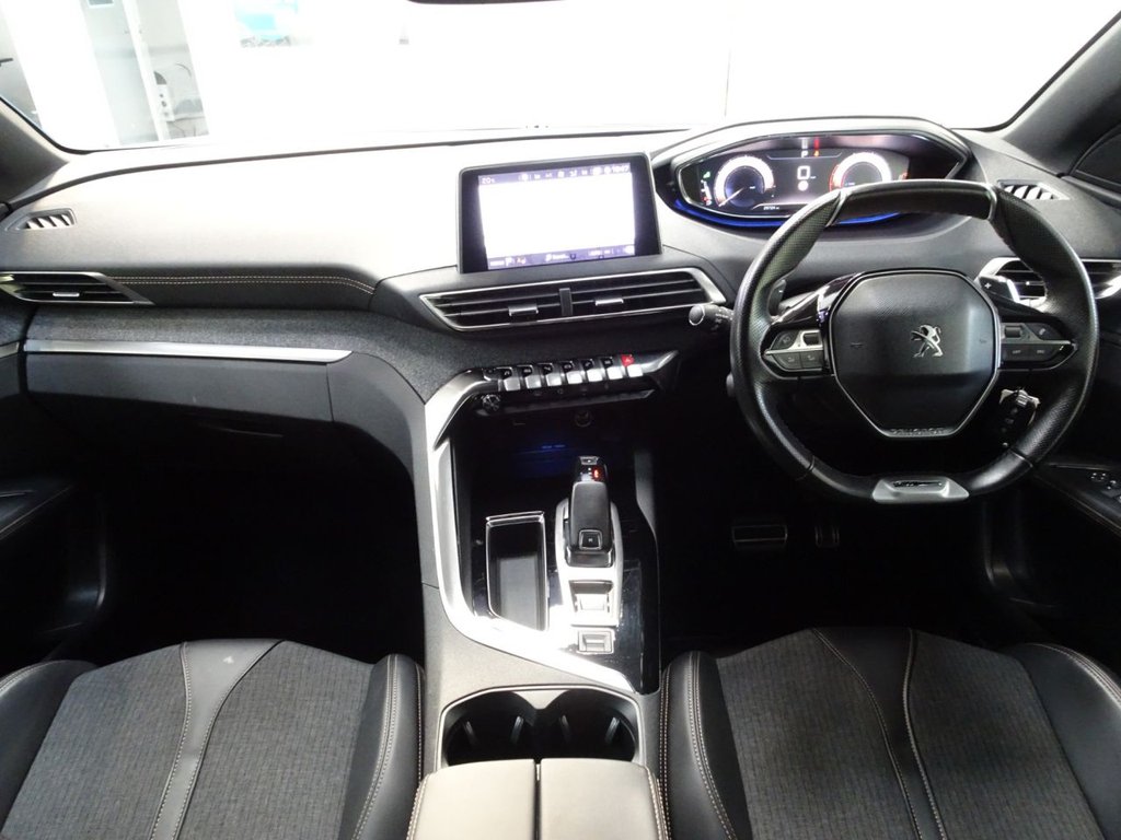 Used Peugeot 3008 2018 for sale - 76509498: Photo 2