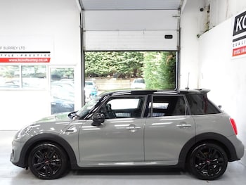 Used MINI Hatch 2017 for sale - 78768951: Photo