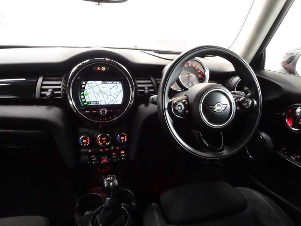 Used MINI Hatch 2018 for sale - 76509724: Photo 15