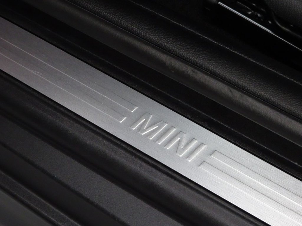 Used MINI Hatch 2016 for sale - 76509741: Photo 31