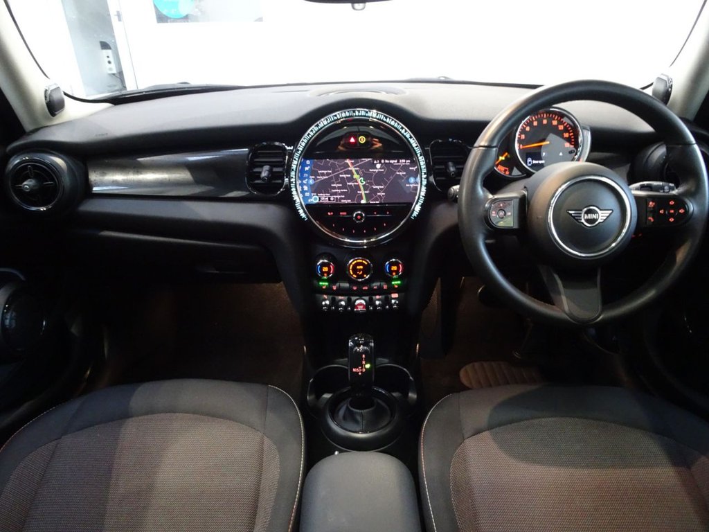 Used MINI Hatch 2022 for sale - 76686539: Photo 2