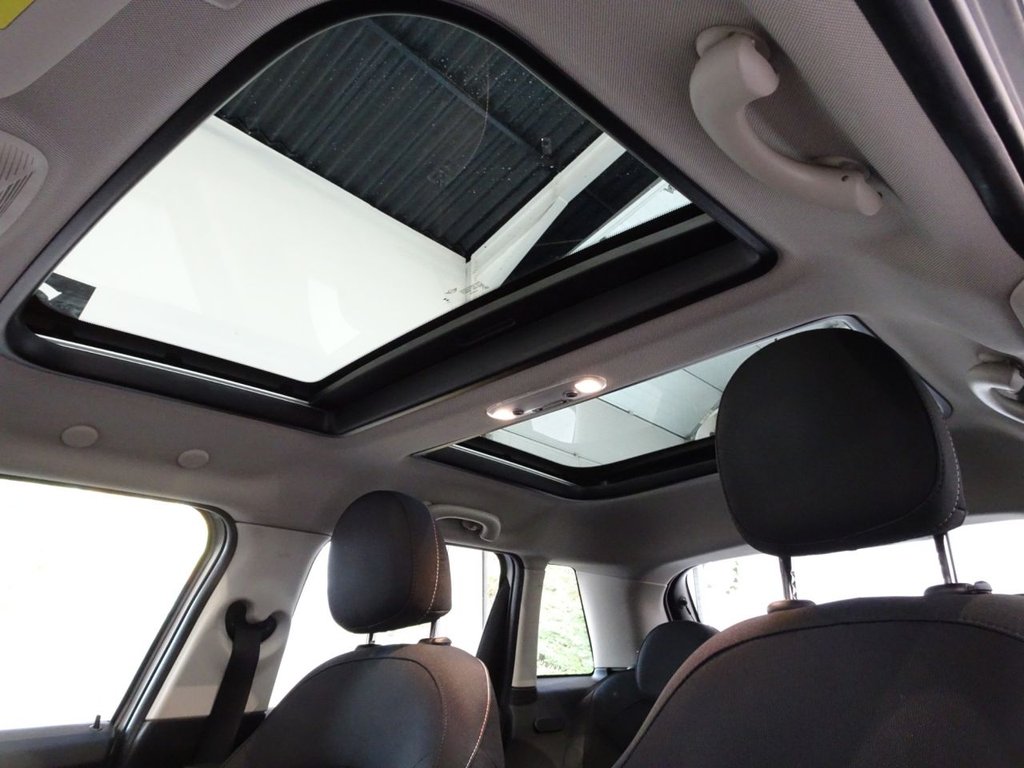 Used MINI Hatch 2022 for sale - 76686539: Photo 24