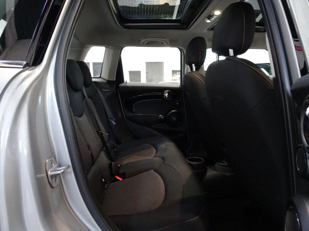 Used MINI Hatch 2022 for sale - 76686539: Photo 28