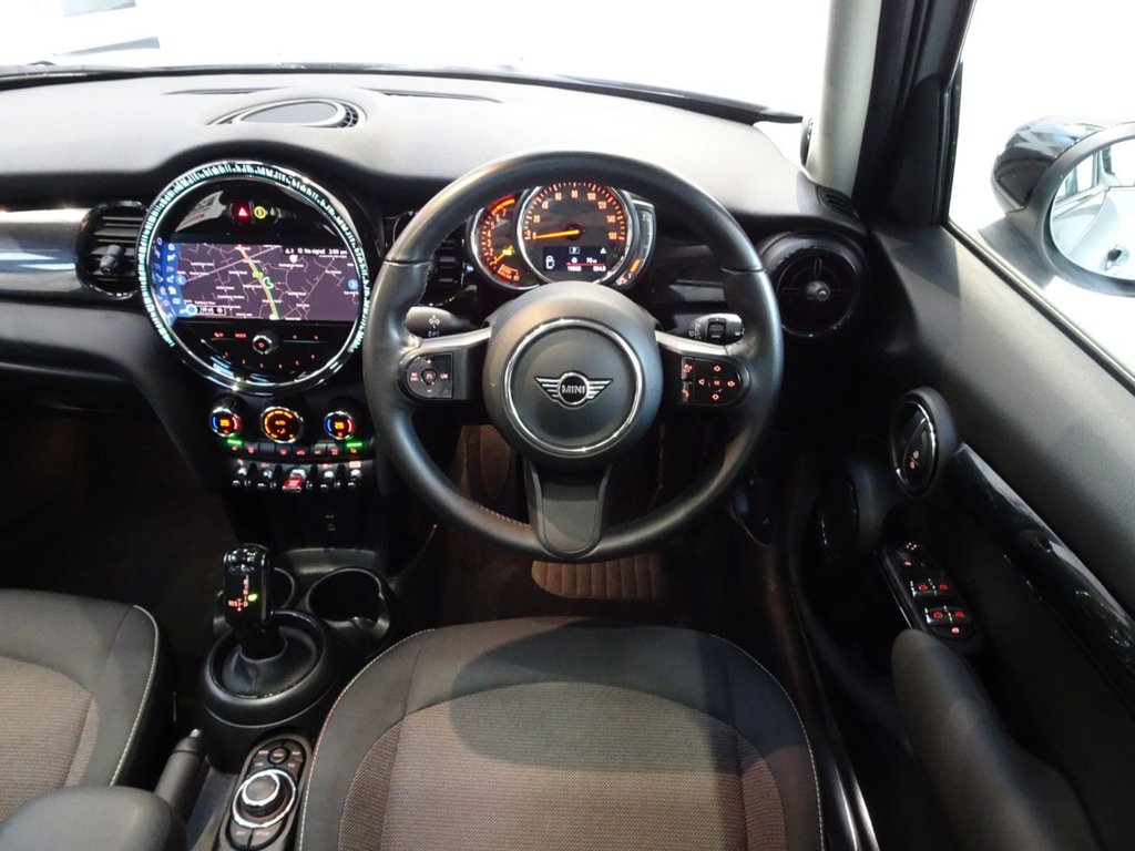 Used MINI Hatch 2022 for sale - 76686539: Photo 6