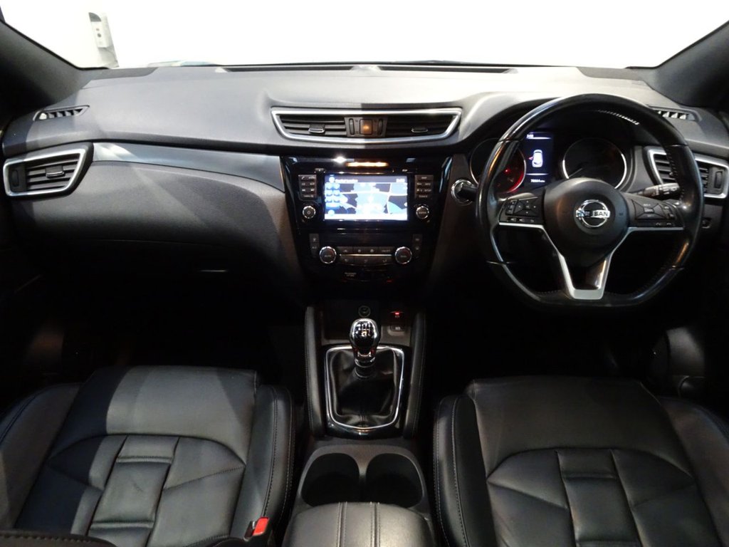 Used Nissan Qashqai 2018 for sale - 76686675: Photo 2