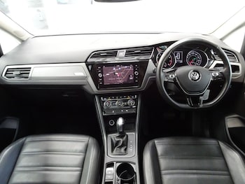 Used Volkswagen Touran 2020 for sale - 79265361: Photo