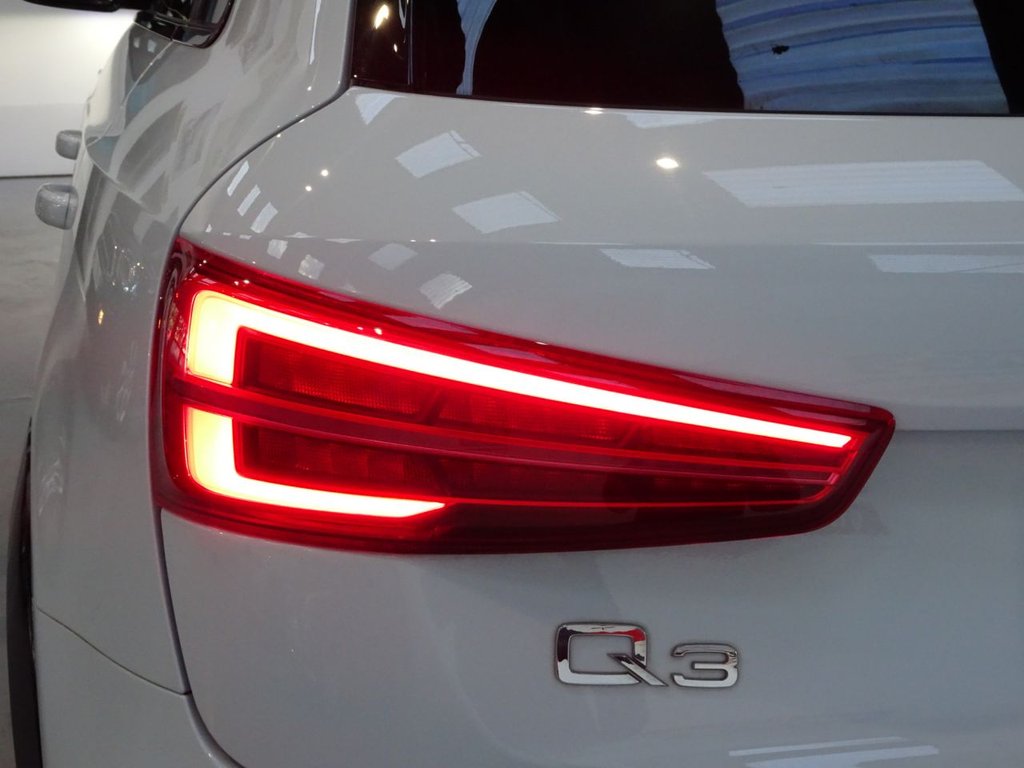 Used Audi Q3 2017 for sale - 76509789: Photo 38