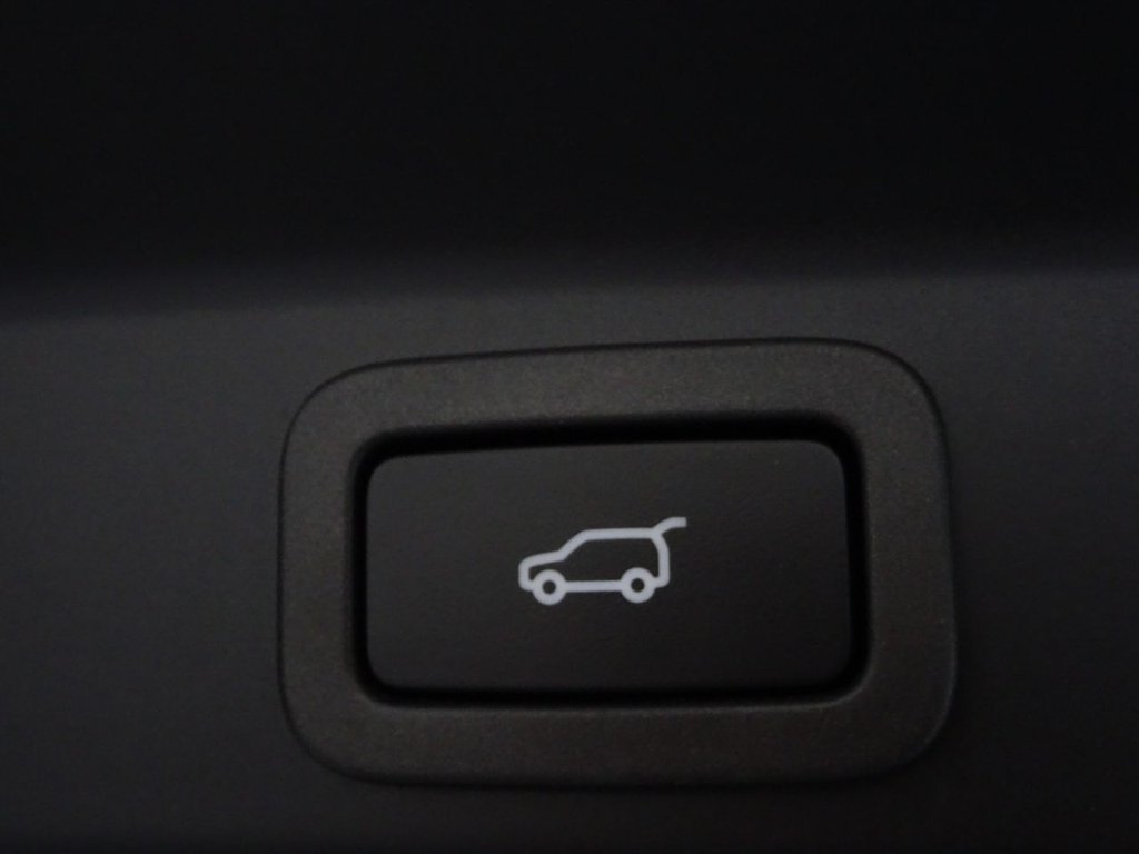 Used Jaguar F-Pace 2022 for sale - 76686296: Photo 20