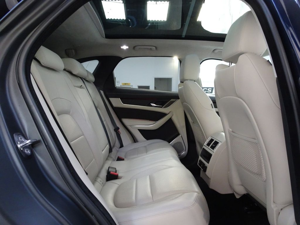 Used Jaguar F-Pace 2022 for sale - 76686296: Photo 25