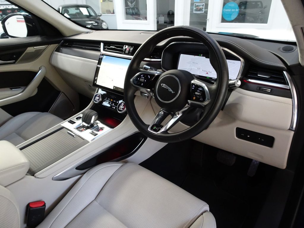 Used Jaguar F-Pace 2022 for sale - 76686296: Photo 9