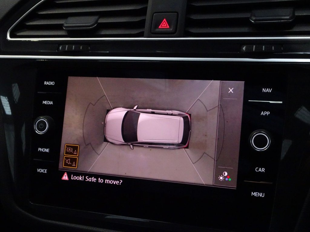 Used Volkswagen Tiguan 2019 for sale - 77642589: Photo 21