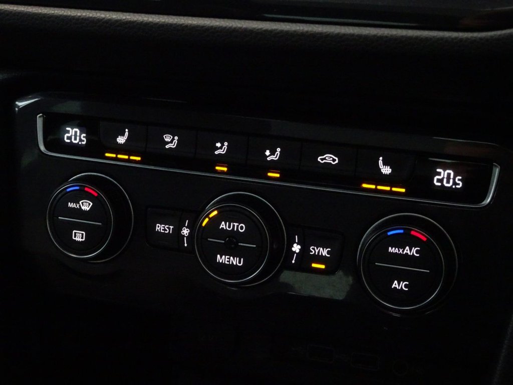 Used Volkswagen Tiguan 2019 for sale - 77642589: Photo 36