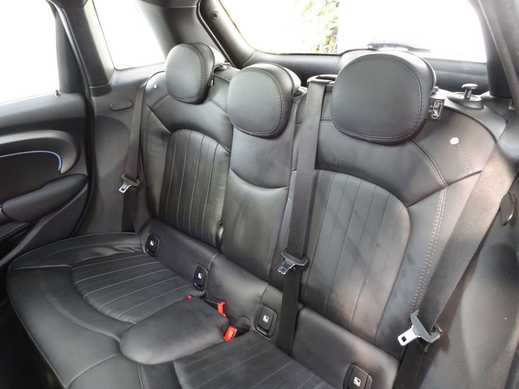 Used MINI Hatch 2023 for sale - 76509409: Photo 32