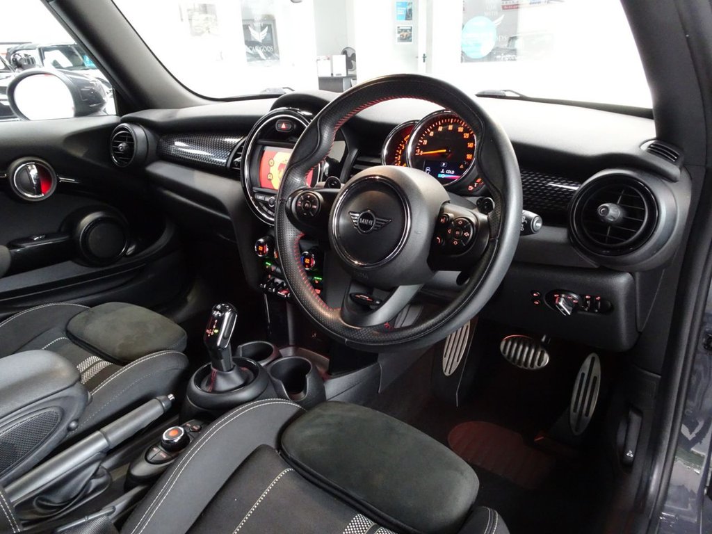 Used MINI Hatch 2019 for sale - 76509730: Photo 24