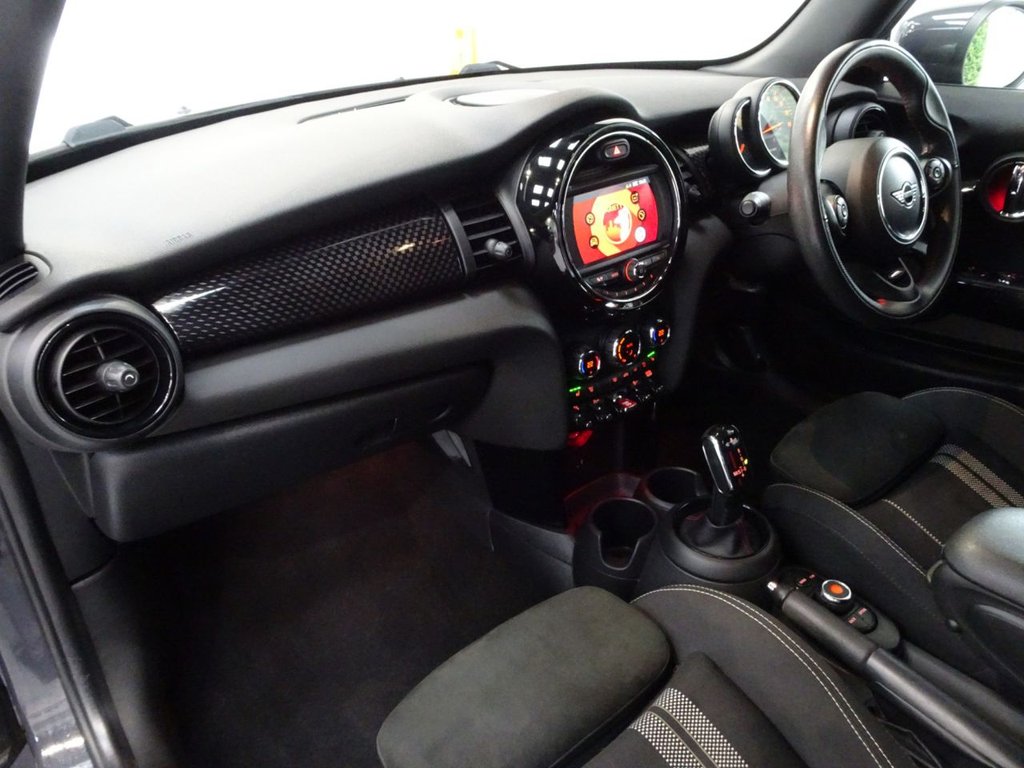 Used MINI Hatch 2019 for sale - 76509730: Photo 25