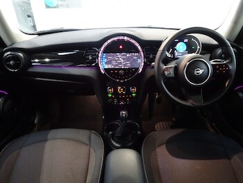 Used MINI Hatch 2021 for sale - 76535967: Photo