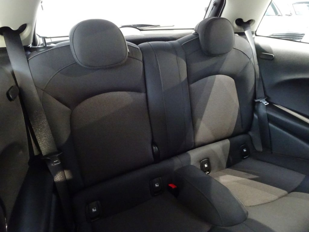 Used MINI Hatch 2021 for sale - 76535967: Photo 31