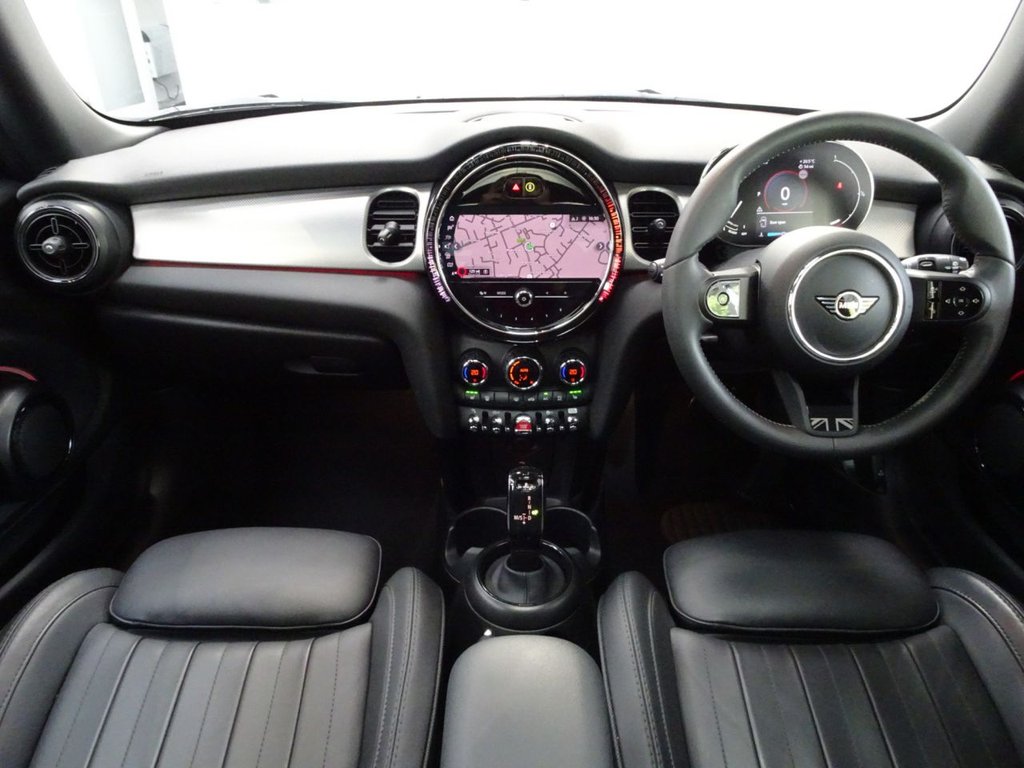 Used MINI Hatch 2023 for sale - 76509519: Photo 2