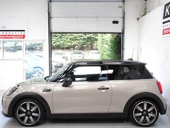 Used MINI Hatch 2022 for sale - 78702334: Photo
