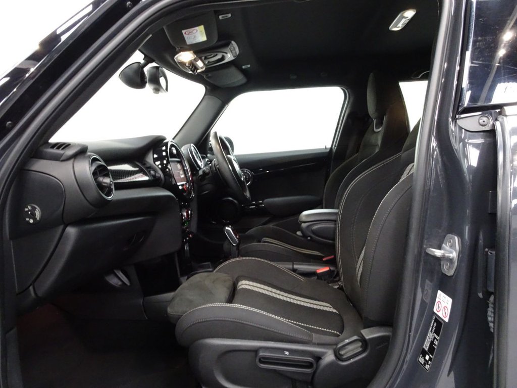 Used MINI Hatch 2019 for sale - 77499410: Photo 21