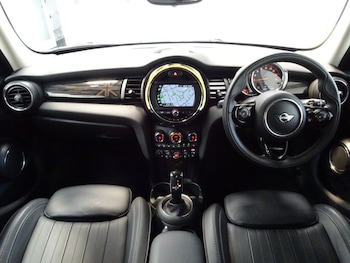 Used MINI Hatch 2020 for sale - 79129495: Photo