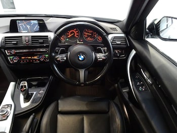 Used BMW 3 Series 2015 for sale - 76604924: Photo