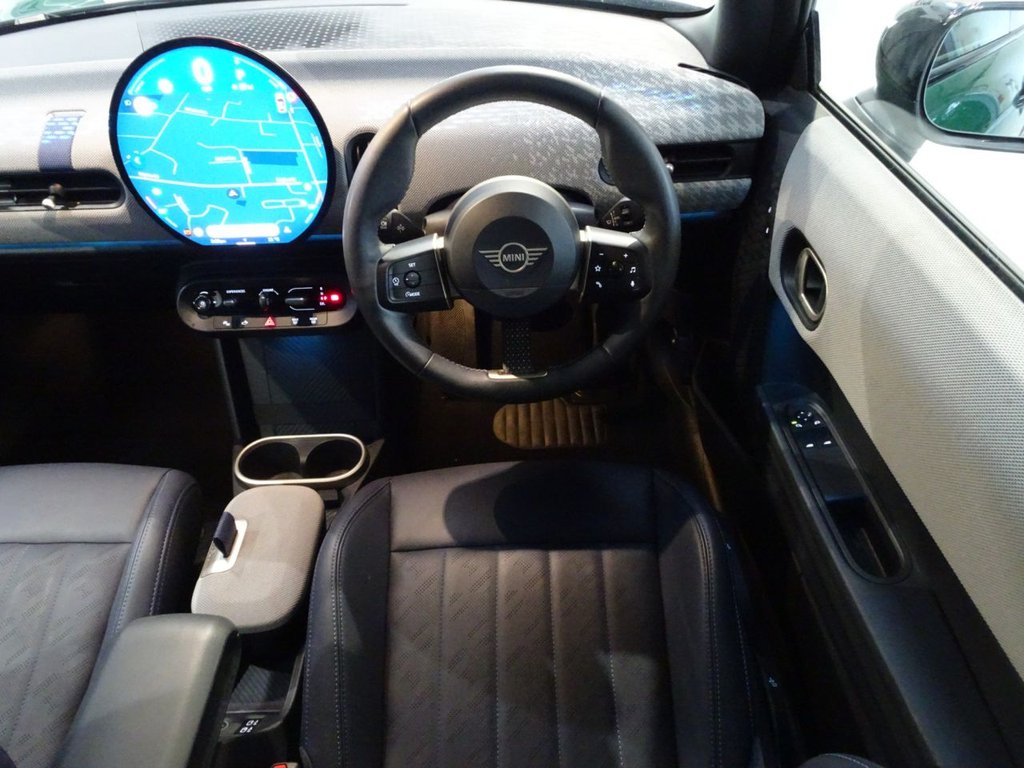 Used MINI Hatch 2024 for sale - 77499501: Photo 6