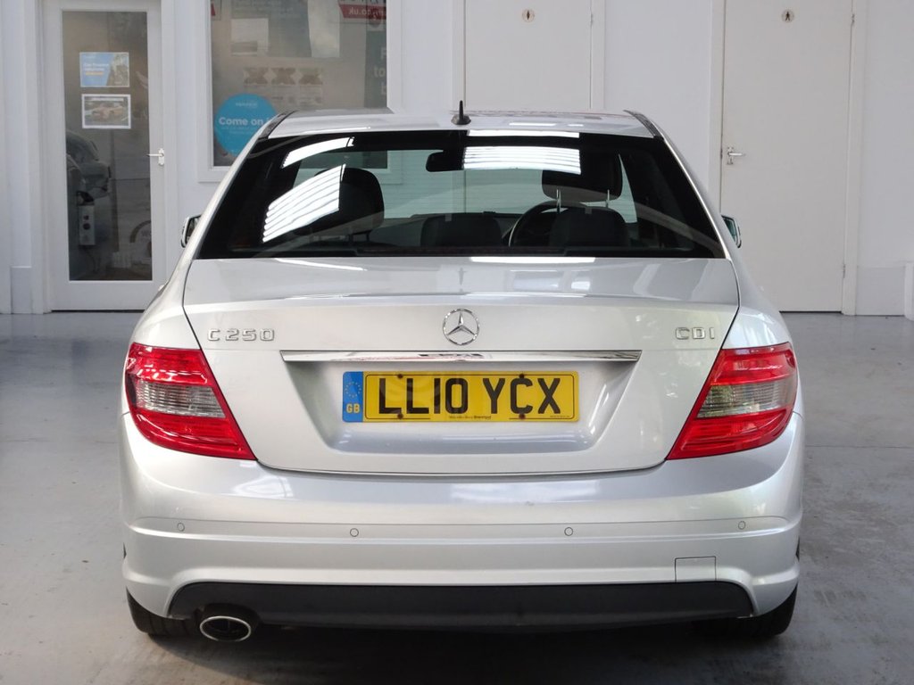 Used Mercedes-Benz C Class 2010 for sale - 77642528: Photo 15