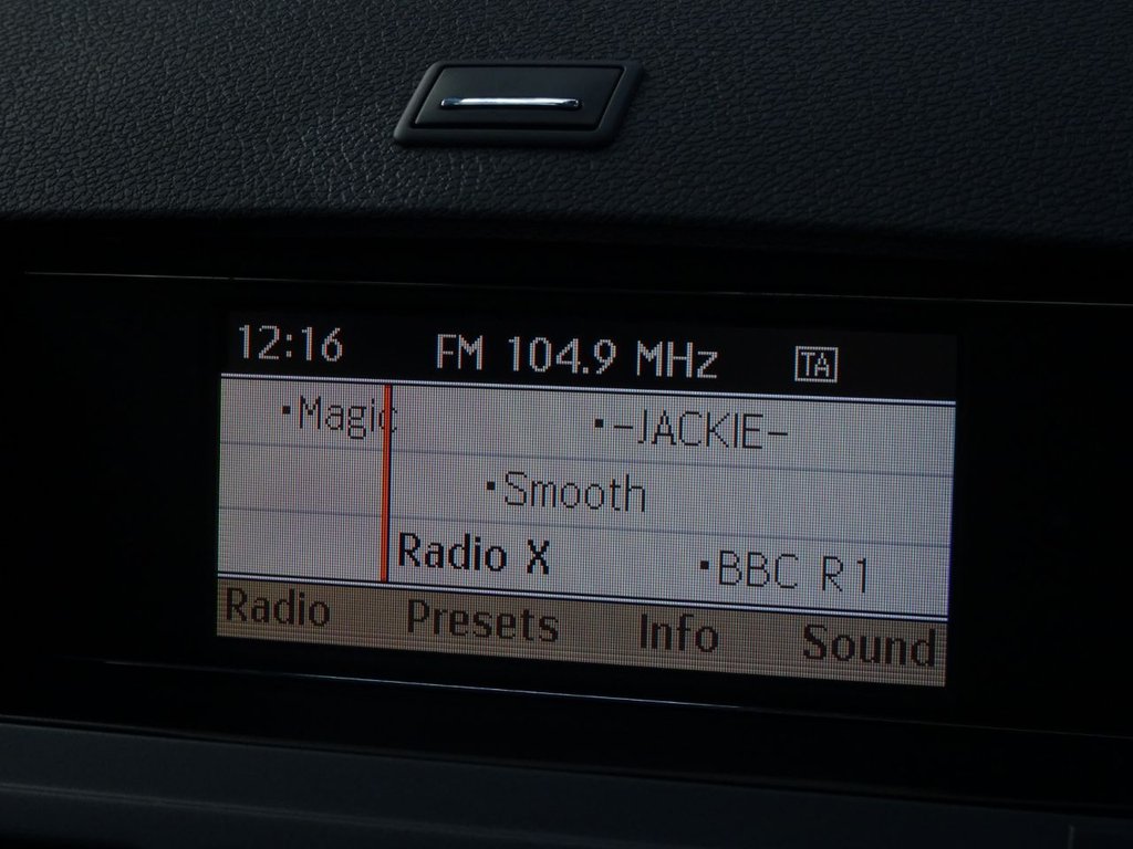 Used Mercedes-Benz C Class 2010 for sale - 77642528: Photo 20