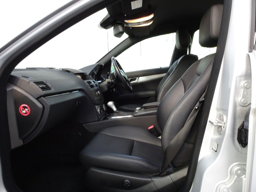 Used Mercedes-Benz C Class 2010 for sale - 77642528: Photo 29