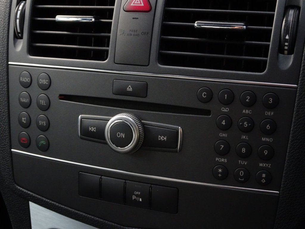 Used Mercedes-Benz C Class 2010 for sale - 77642528: Photo 34