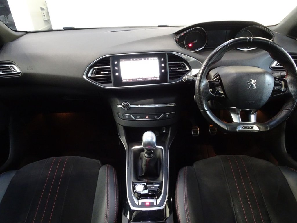 Used Peugeot 308 2018 for sale - 77065205: Photo 2