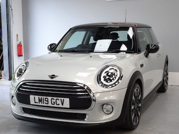 Used MINI Hatch 2019 for sale - 79209782: Photo