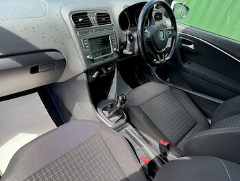Used Volkswagen Polo 2015 for sale - 78624650: Photo