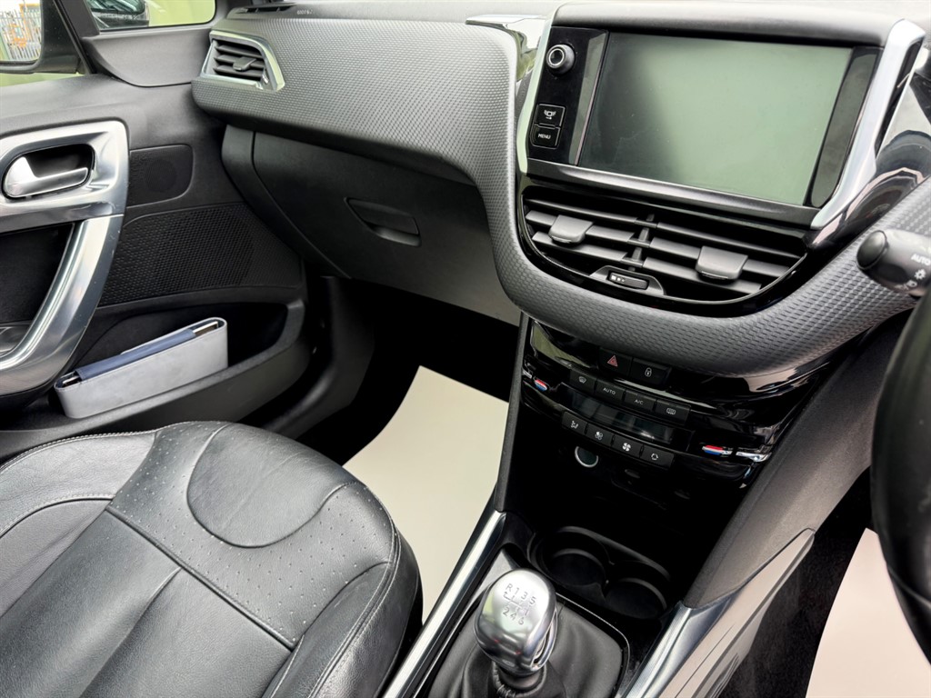 Used Peugeot 2008 2013 for sale - 76355354: Photo 17