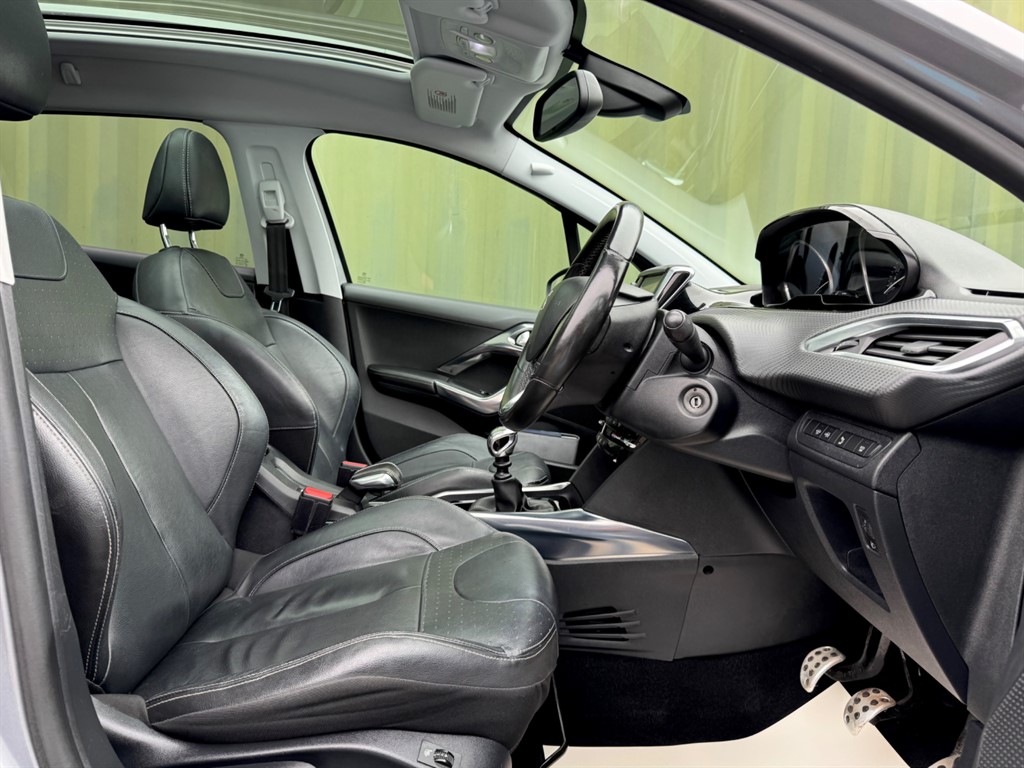 Used Peugeot 2008 2013 for sale - 76355354: Photo 3
