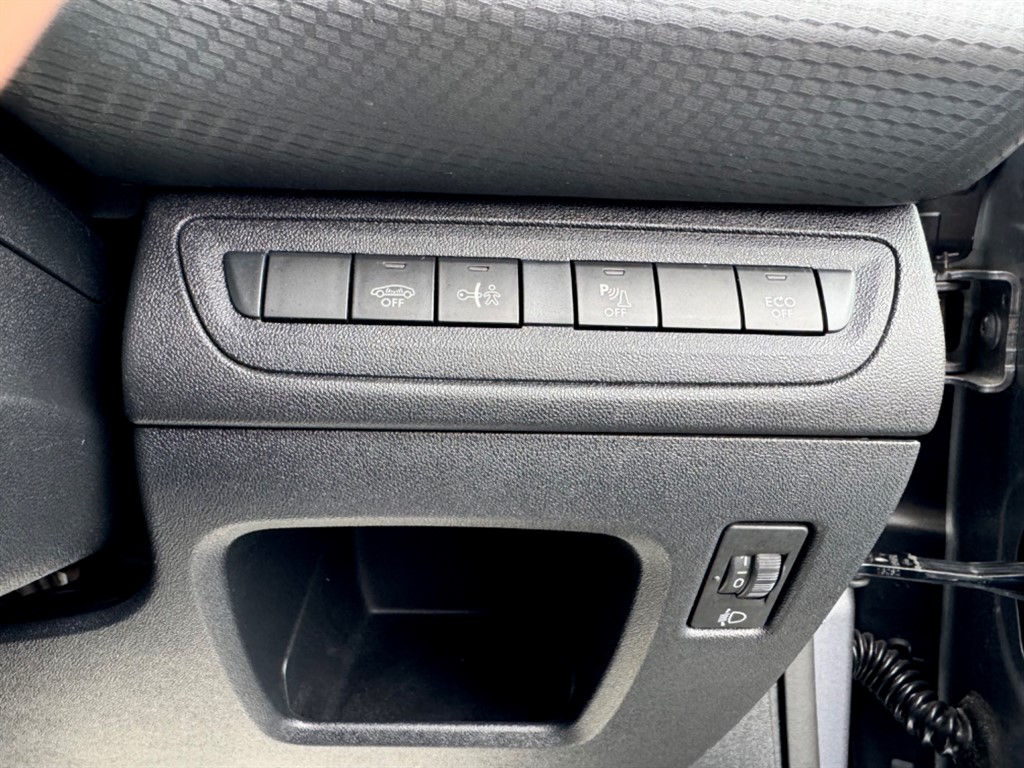 Used Peugeot 2008 2013 for sale - 76355354: Photo 34