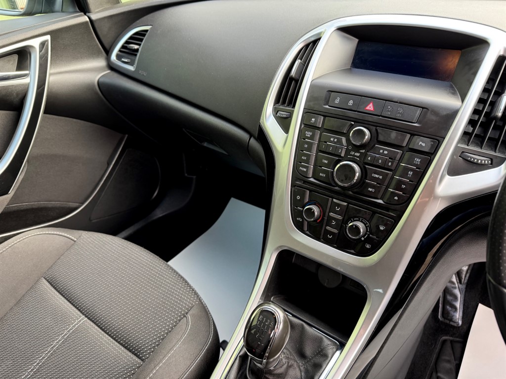 Used Vauxhall Astra 2014 for sale - 76652868: Photo 16