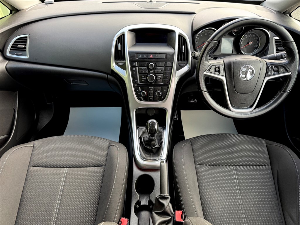 Used Vauxhall Astra 2014 for sale - 76652868: Photo 25