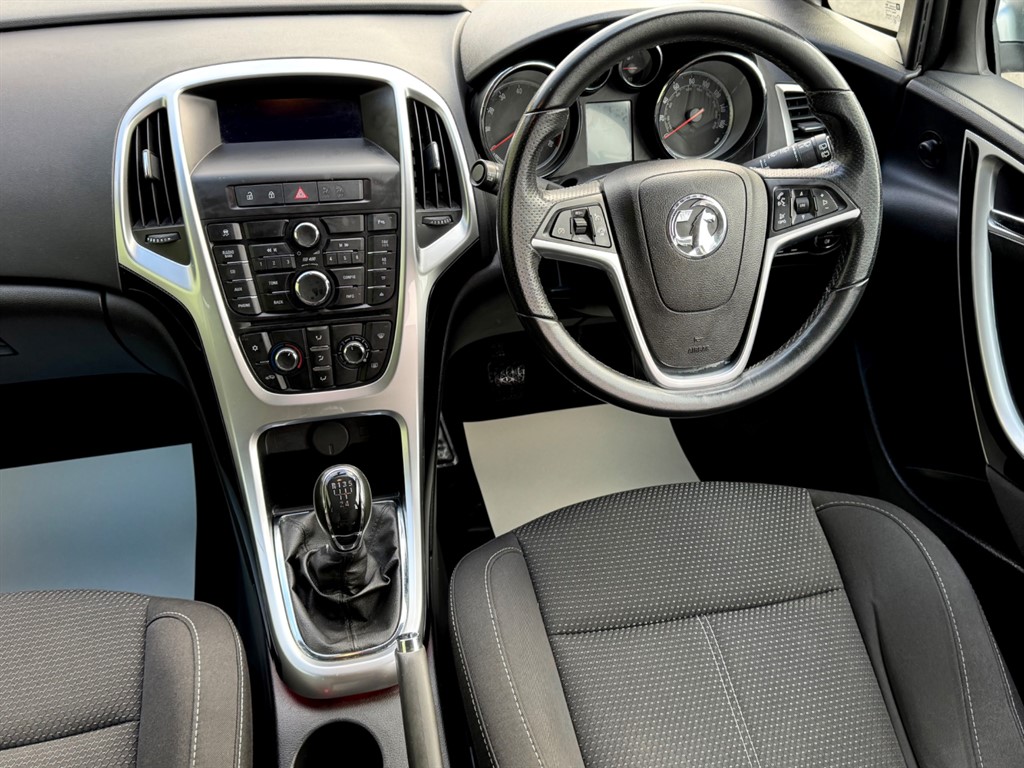 Used Vauxhall Astra 2014 for sale - 76652868: Photo 28