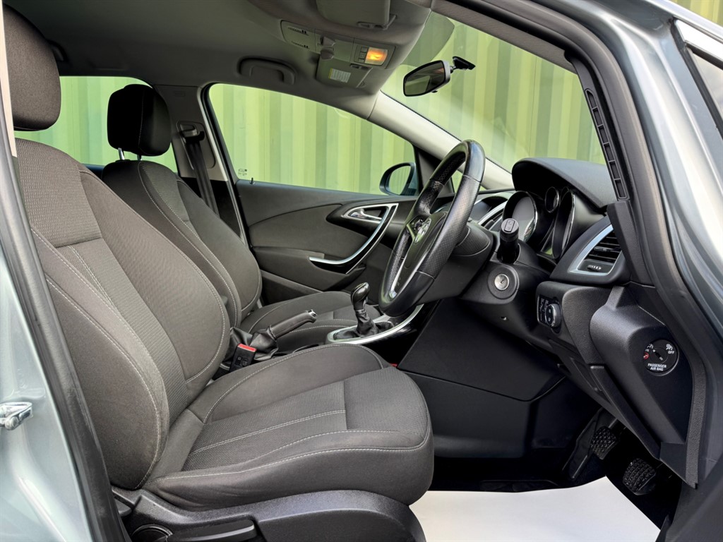 Used Vauxhall Astra 2014 for sale - 76652868: Photo 3